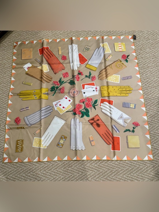 Hermes Accessories - Hermes L’Heure Des Gant 90 Silk Scarf